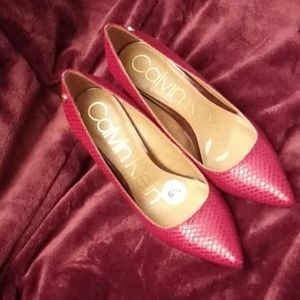 Calvin klein pumps